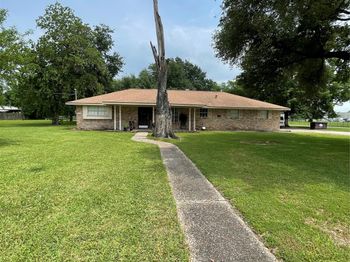 15202 Henry Road