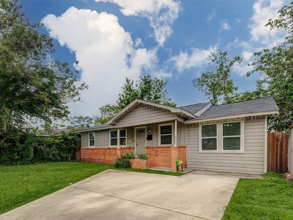 5031 Caplin Street, Houston TX 77026