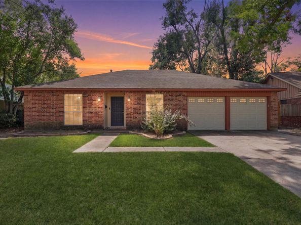 5907 Peg Street, Houston TX 77092