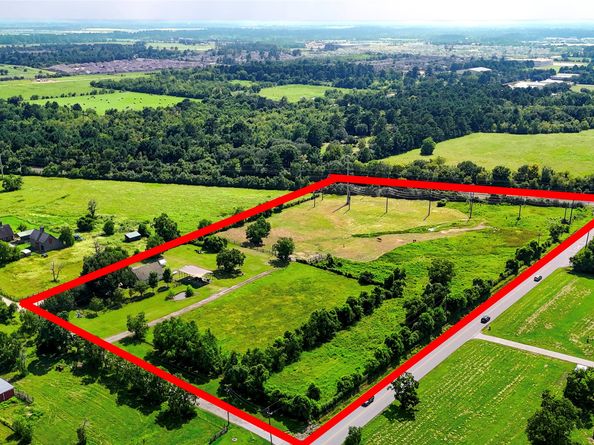 922 Agg Road, Tomball TX 77375