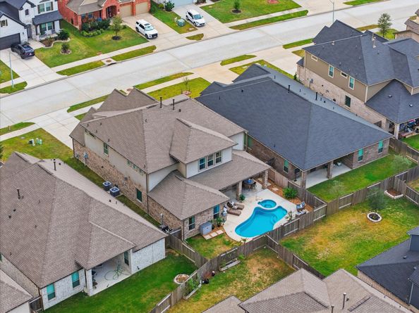 3325 Boxwood Forest Court, Conroe TX 77301