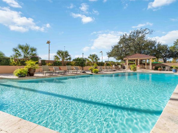 3525 Sage Road 1213, Houston TX 77056