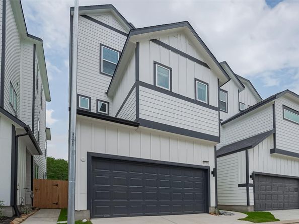 8919 Grovner Place, Houston TX 77055