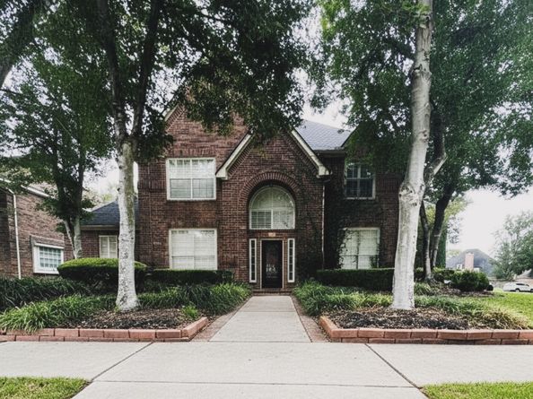 2015 Pecan Trail Drive, Richmond TX 77406