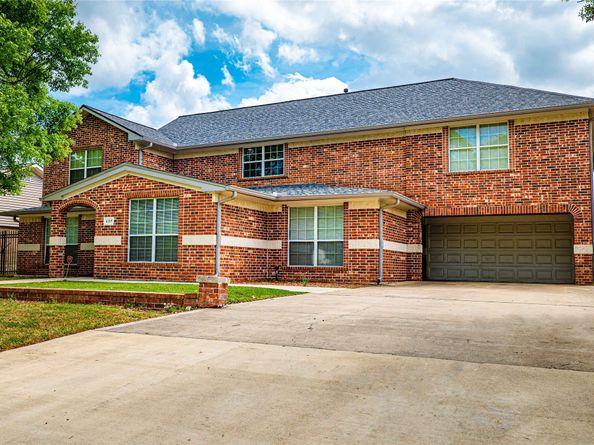 4319 Woodvalley Drive, Houston TX 77096
