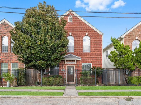 1755 Aden Drive, Houston TX 77003