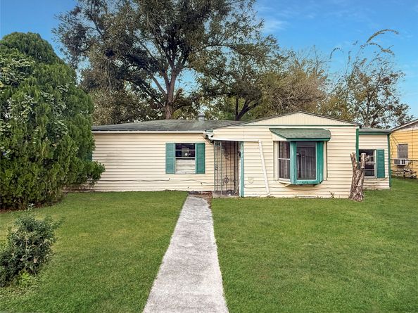 6832 Goforth Street, Houston TX 77021