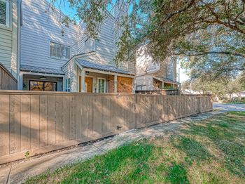 11733 Lakeside Place Drive