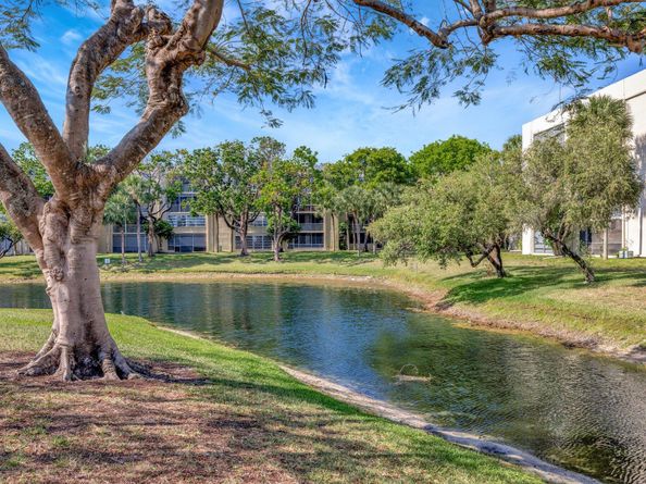 3301 NW 47th Terrace 410, Lauderdale Lakes FL 33319