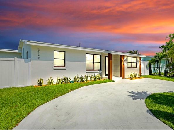 3349 El Vedado Ct, West Palm Beach FL 33405