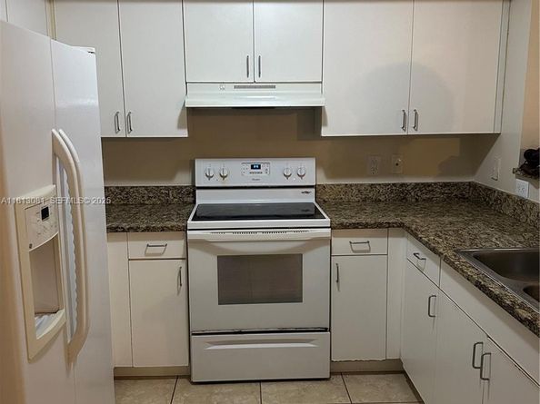 4828 N State Road 7 8107, Coconut Creek FL 33073