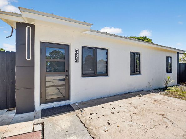 534 W Martin Luther King Jr Boulevard, Boynton Beach FL 33435