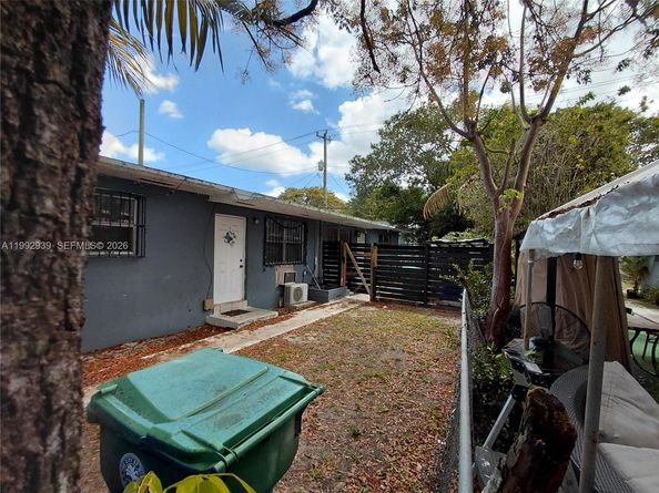 1262 NW 1264 46th Street, Miami FL 33142