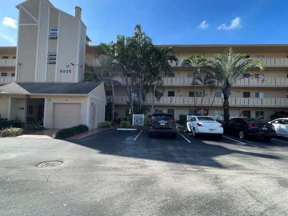 6936 Huntington Lane 405, Delray Beach FL 33446