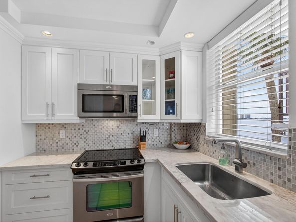 100 Paradise Harbour Boulevard 204, North Palm Beach FL 33408