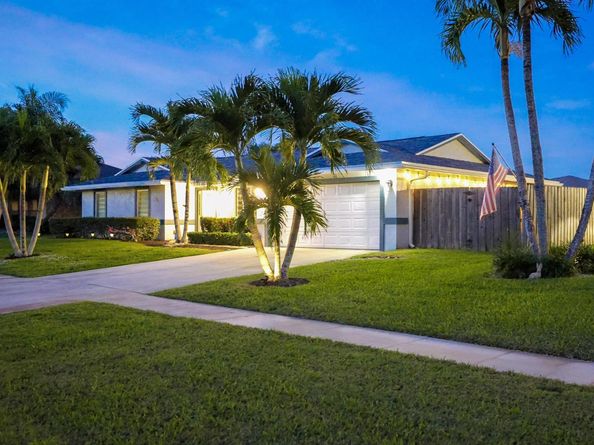 351 La Mancha Avenue, Royal Palm Beach FL 33411