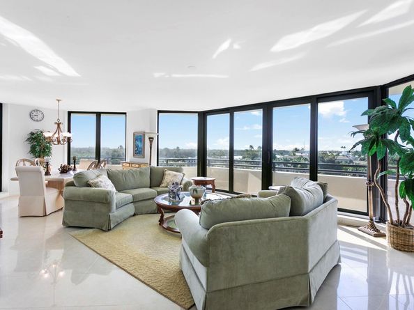 3322 Casseekey Island Road 504, Jupiter FL 33477