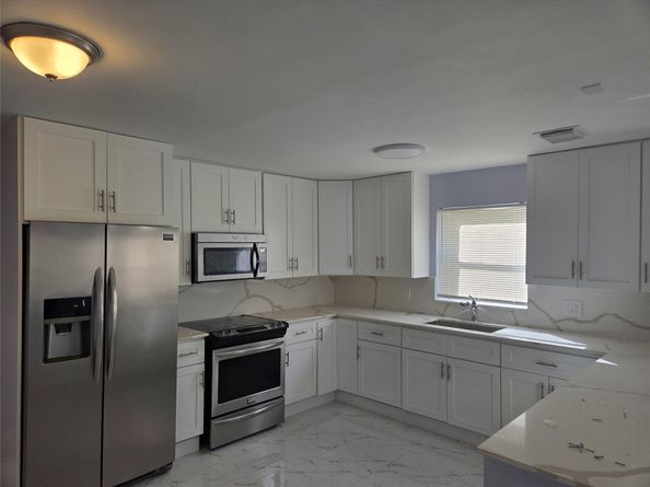 7925 SW 9th St 7925, North Lauderdale FL 33068