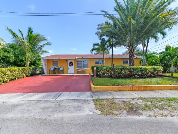 7050 Raleigh Street, Hollywood FL 33024