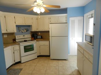 6 Greenway Village N