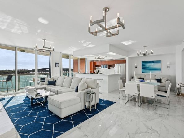 2640 Lake Shore Drive 507, Riviera Beach FL 33404