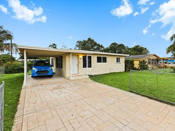 1770 NW 26th Avenue, Fort Lauderdale FL 33311
