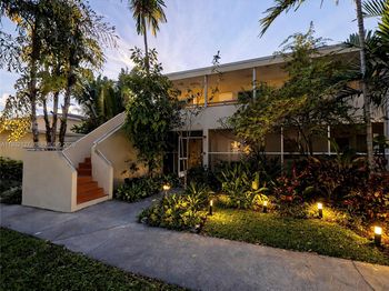 726 NE 92nd Street