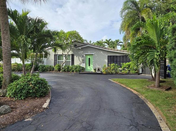 1701 NE 16th Avenue, Fort Lauderdale FL 33305