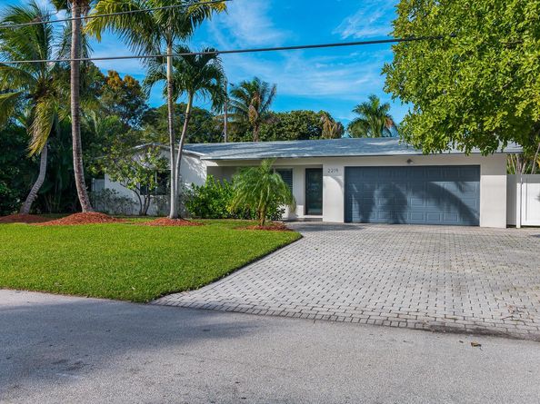 2219 SE 15th St, Pompano Beach FL 33062
