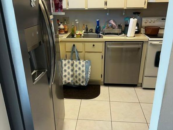 3186 Via Poinciana 306, Greenacres FL 33467