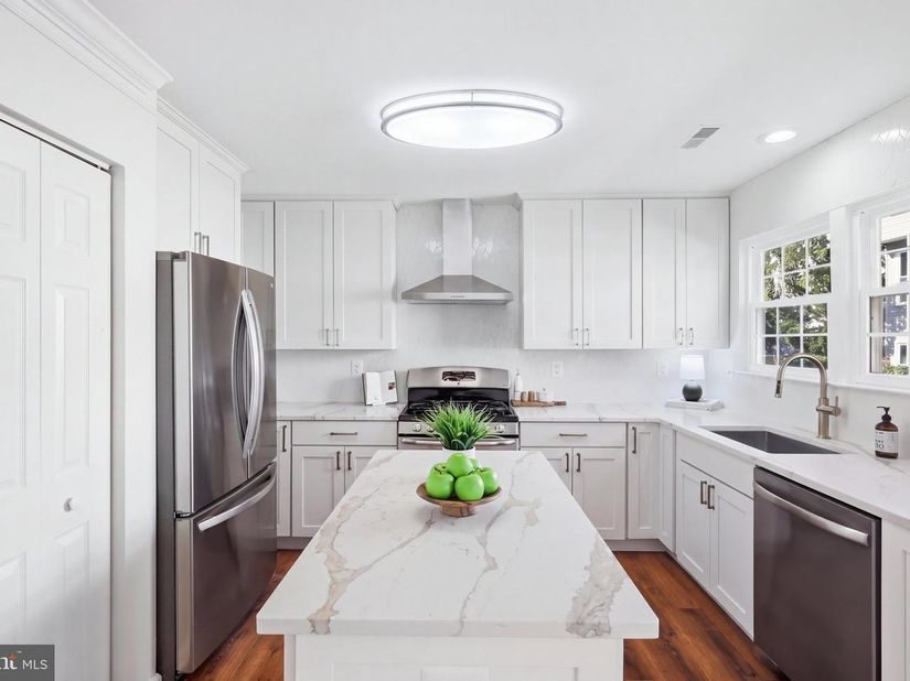 3902 Elbert Avenue, Alexandria VA 22305