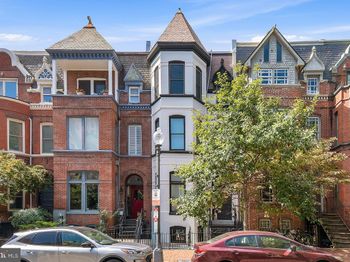 1126 5TH Street NW