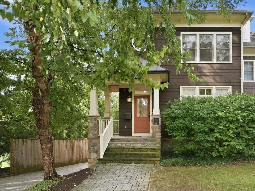 4462 Macarthur Boulevard NW, Washington DC 20007