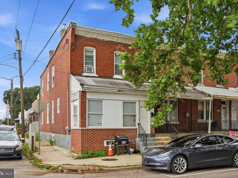 2122 W Spencer Avenue, Philadelphia PA 19138