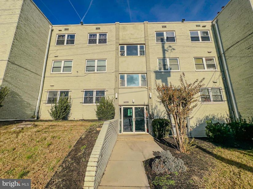 4810 Quarles Street NE 201, Washington DC 20019