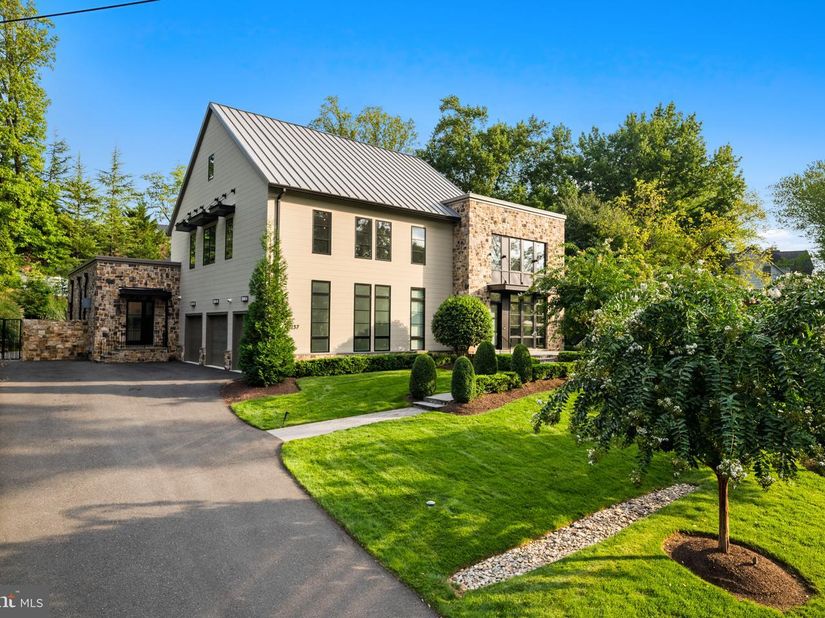 1137 Basil Road, Mclean VA 22101