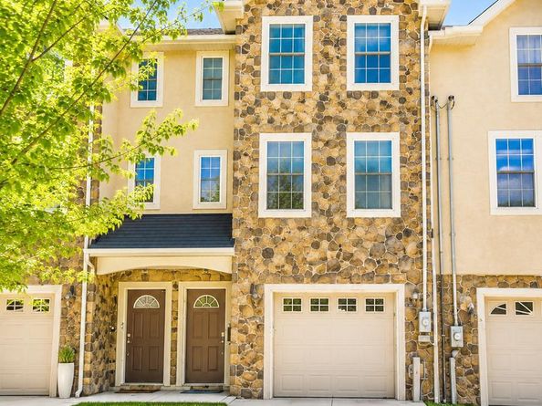 493 Harmon Road F, Philadelphia PA 19128