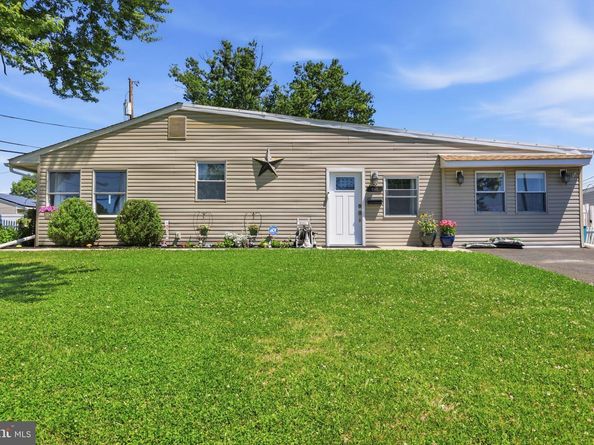 68 Butternut Road, Levittown PA 19057