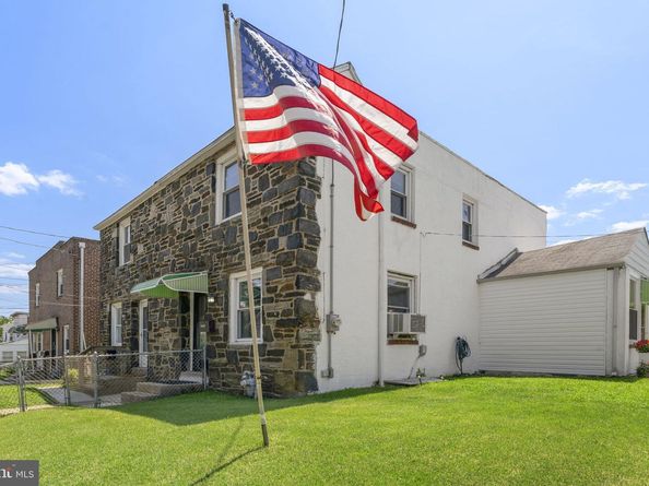 1038 Lawrence Avenue, Darby PA 19023