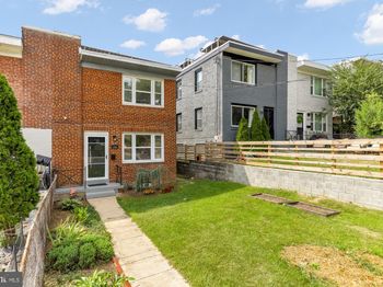 333 Oglethorpe Street NE