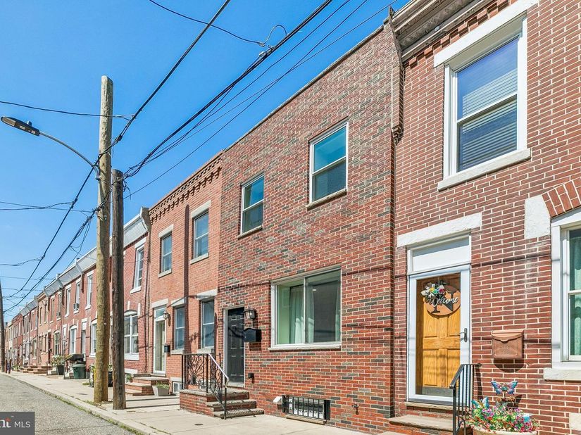 219 Daly Street, Philadelphia PA 19148