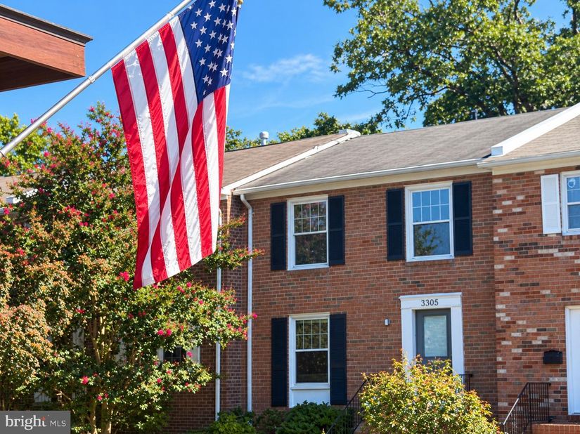 3305 Spring Lane, Falls Church VA 22041
