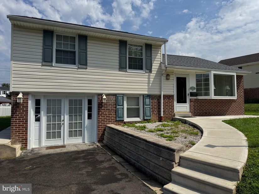 3805 Andrea Road, Philadelphia PA 19154