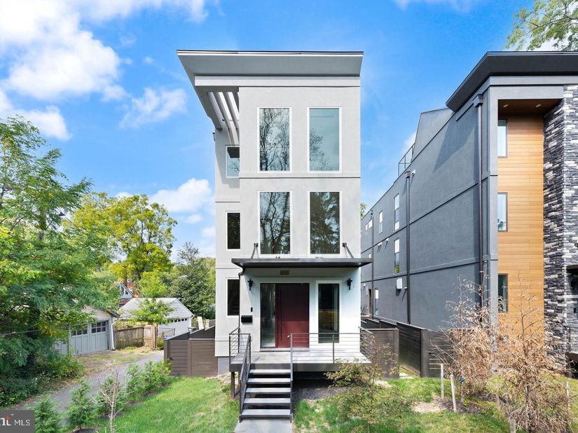 6116 30TH Street NW, Washington DC 20015
