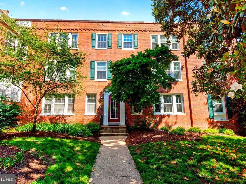1811 Key Boulevard 10532, Arlington VA 22201