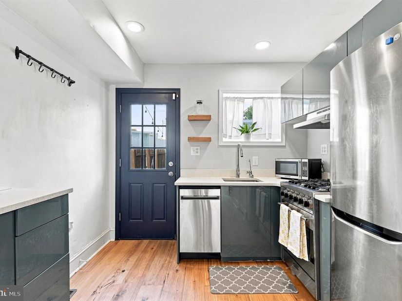 113 Titan Street, Philadelphia PA 19147