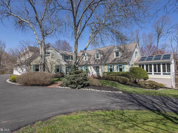 1045 Washington Crossing Road, Newtown PA 18940