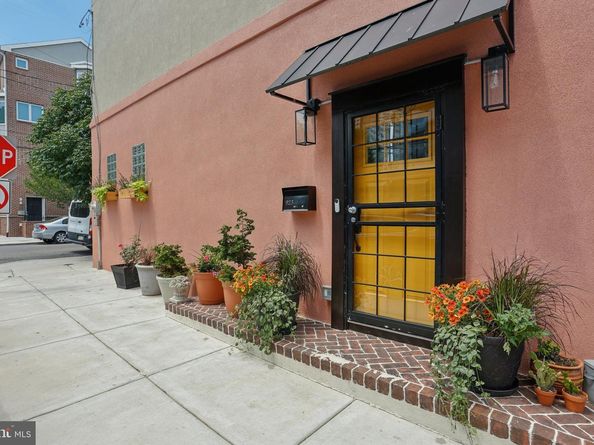 923 S 3rd Street, Philadelphia PA 19147