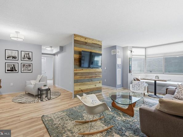 7111 Woodmont Avenue 518, Bethesda MD 20815