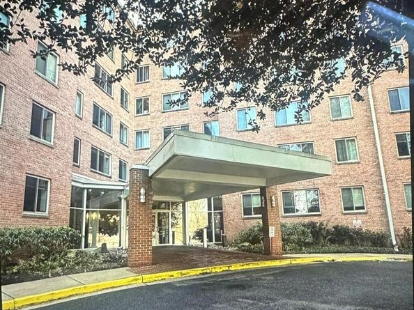 3000 Spout Run Parkway B203, Arlington VA 22201